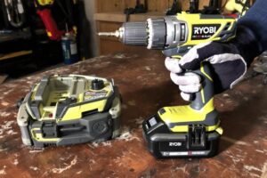 Guide complet batterie Ryobi : utilisation, entretien et comparatif
